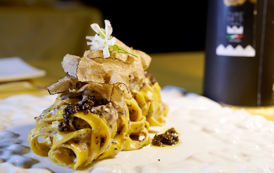 Pasta with ready-made truffle sauce | The TubeORIGINAL recipe